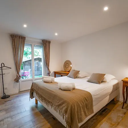 Lulli - Spacieux En Rez De Jardin 아파트 *